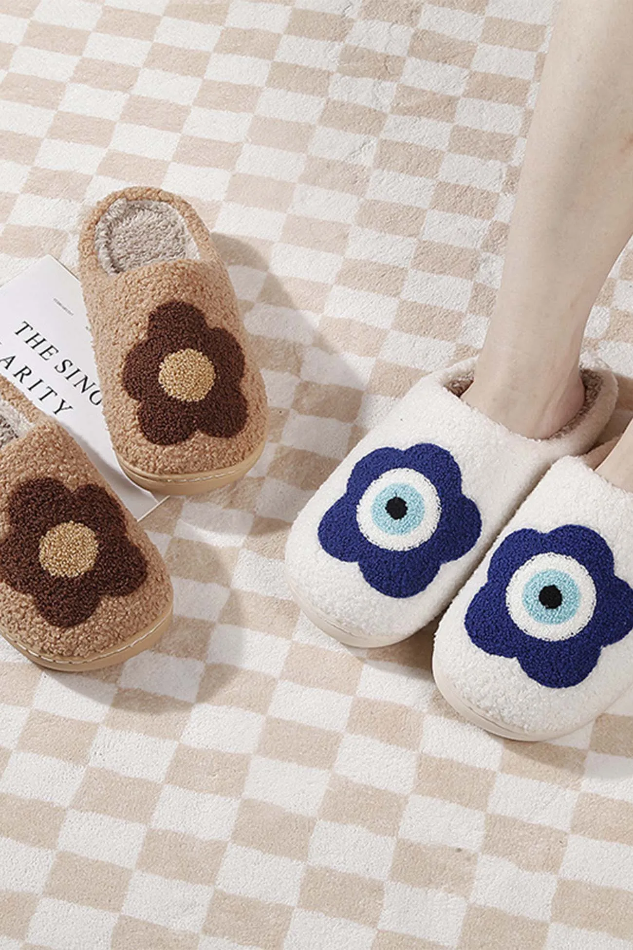 Amozae-Flower Plush House Slippers